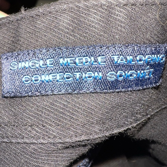 Gentry Single Needle Tailoring Button Up Shirt - Picture 6 of 9